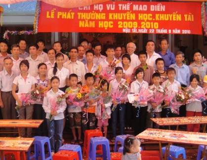 Danh sách thủ khoa họ Vũ - Võ năm 2010 được dòng họ tặng Bằng khen